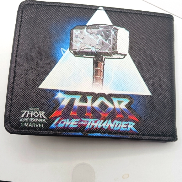 Thor Love and Thunder  Bi Fold Wallet Vegan Leather New Made  USA - Picture 7 of 9